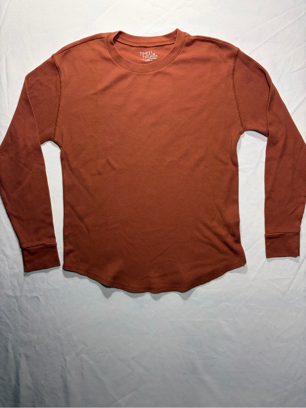 Time and Tru Women’s Long-Sleeve waffle-knit Thermal Crew in Rust